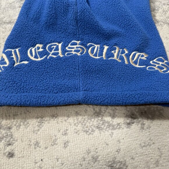 Y2K Pleasures Mars Sherpa Shorts - Picture 5 of 8